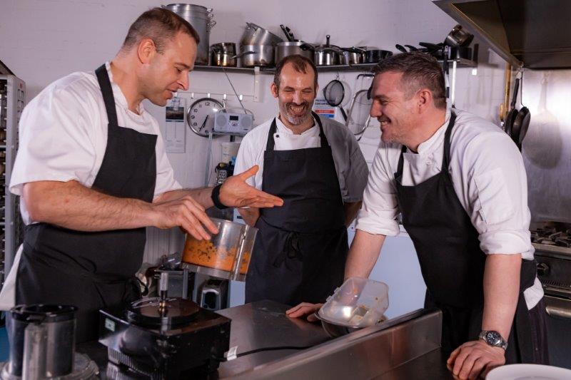 difference between Relief Chefs and Temp Chefs difference between Relief Chefs and Temp Chefs